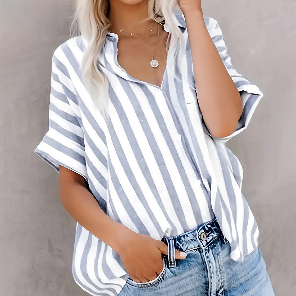 Women's Shirt – Light Cotton – Relaxed Fit – Button Closure Striped Design