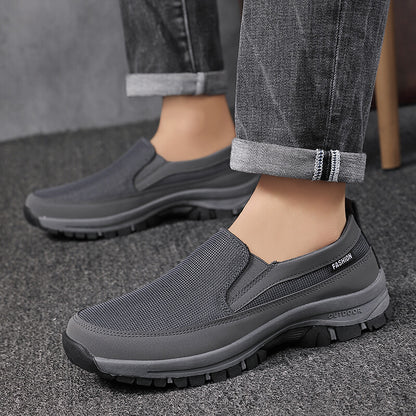 Men's Shoes Slip-on – Breathable Mesh – Comfortable Sole with Extra Grip