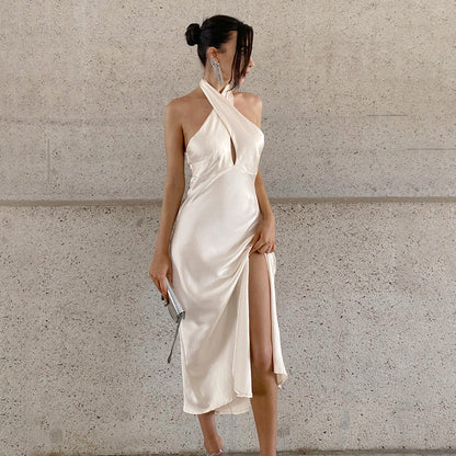 Women's Evening Dress – Satin – Slim Fit Mermaid Cut – Halterneck with Keyhole