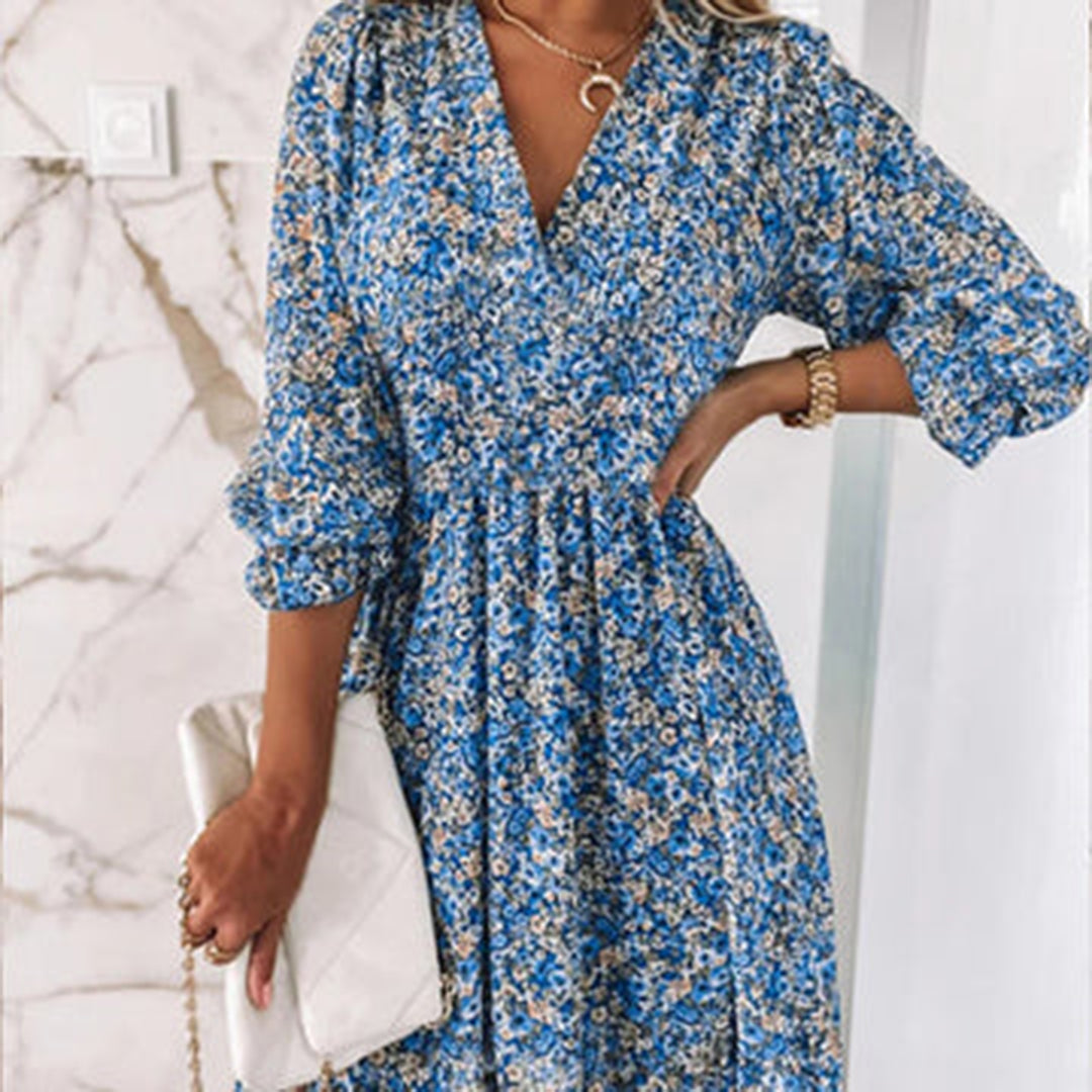 Women's Dress - A-line Fit - V-neck - 3/4 Sleeves - Elastic Waist - Floral Pattern