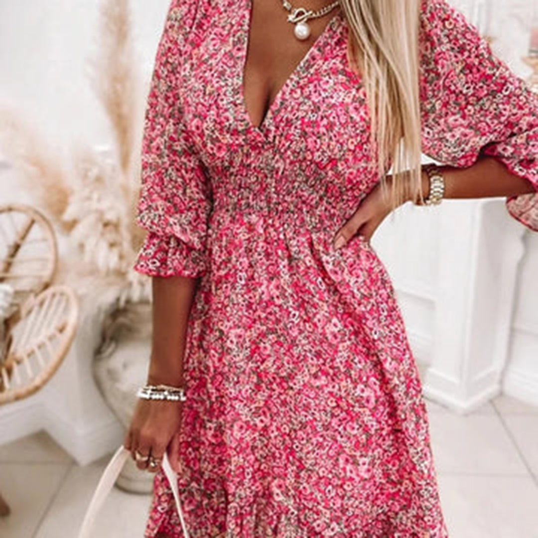 Women's Dress - A-line Fit - V-neck - 3/4 Sleeves - Elastic Waist - Floral Pattern