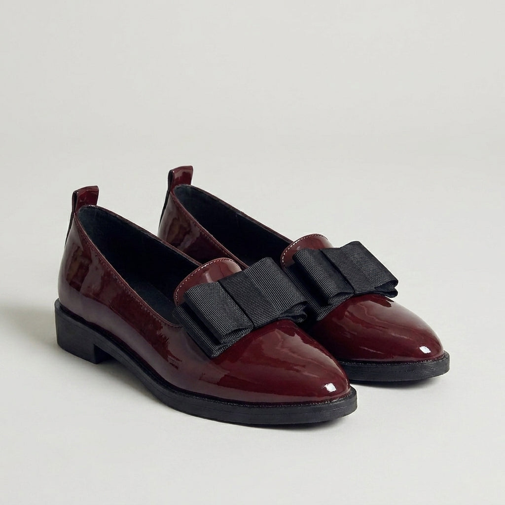 Pointed Toe Leather Loafers for Women – Stylish & Supportive Comfort