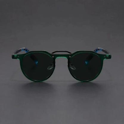 Uptown Retro Round Sunglasses