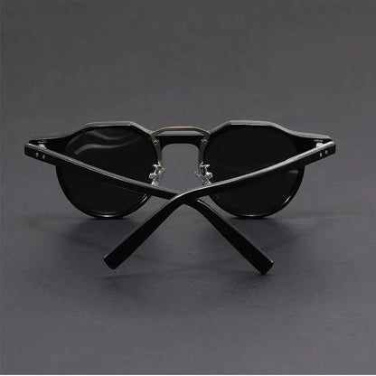 Uptown Retro Round Sunglasses