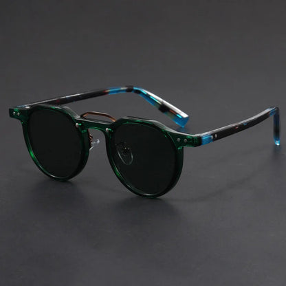 Uptown Retro Round Sunglasses