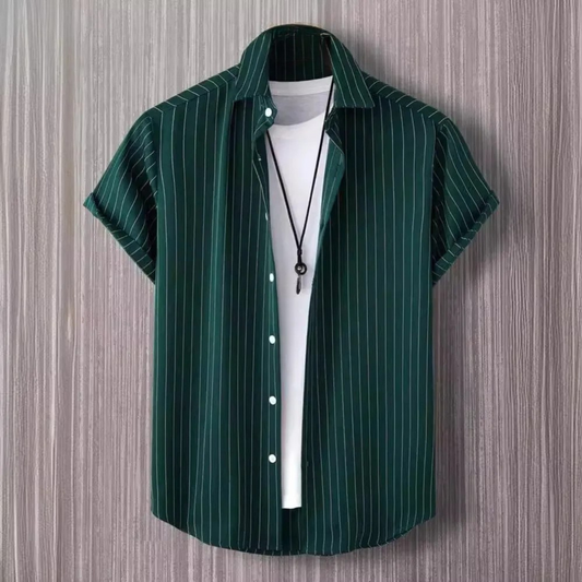 Men's Shirt - Short-Sleeved - Button Closure - Classic Collar - Striped Design