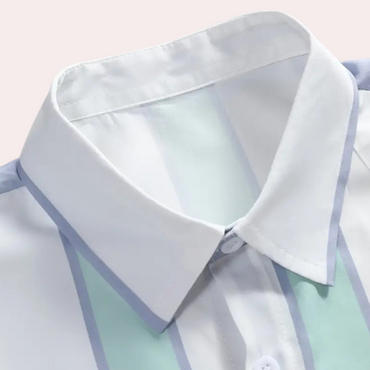 Men's Short-Sleeved Shirt - Striped - Relaxed Fit - Button Closure - Light and Breathable