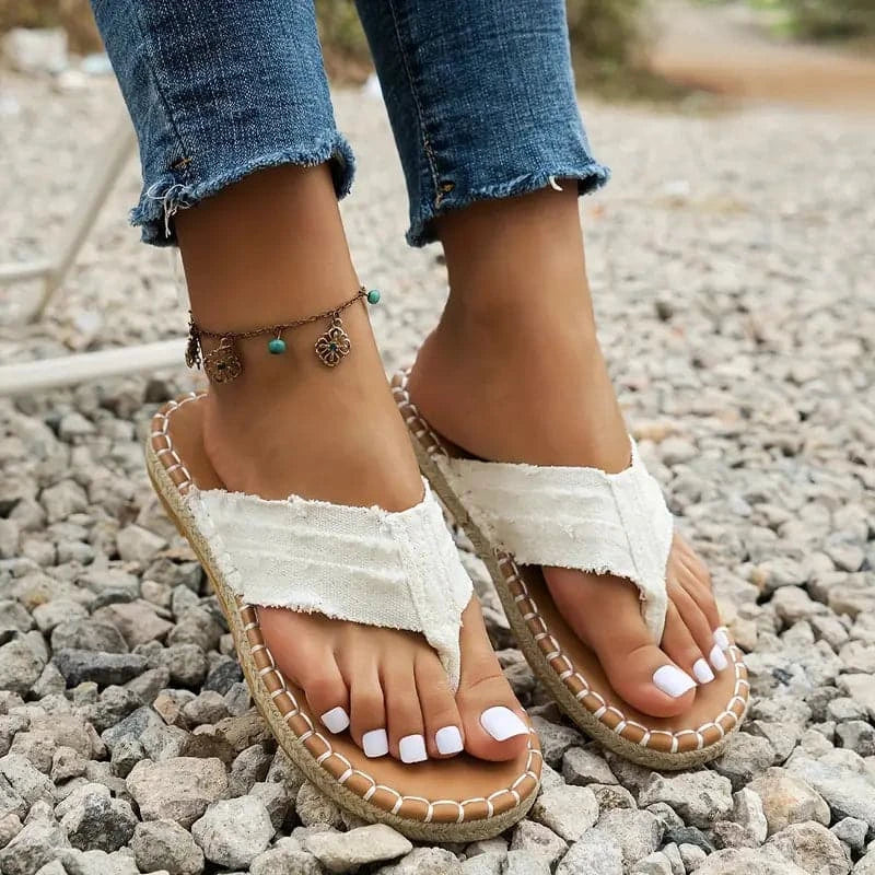 Women's Sandals - Flat Comfortable - Toe Split Design - Casual and Lightweight