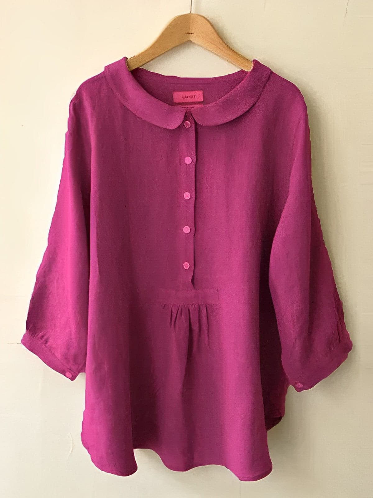 Women's Blouse - Loose Fit - Peter Pan Collar - Button Closure - 3/4 Sleeves