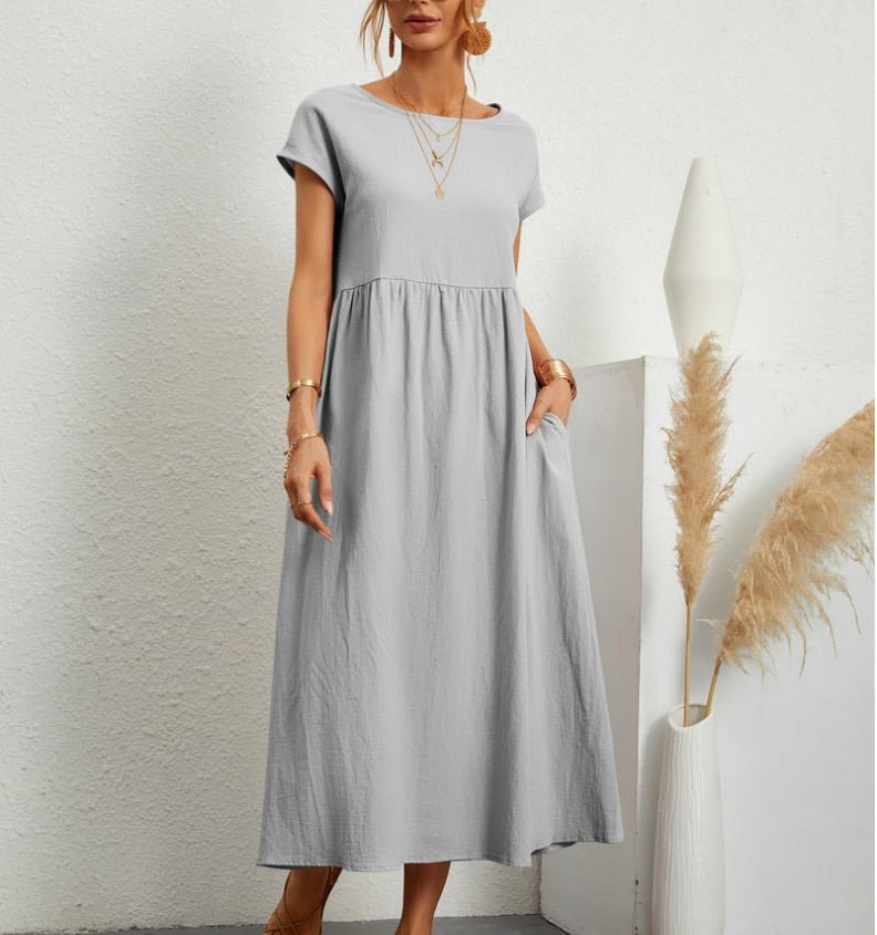 Women's Maxi Dress - Loose-Fitting A-Line - Round Neck - Short Sleeves - Light and Comfortable