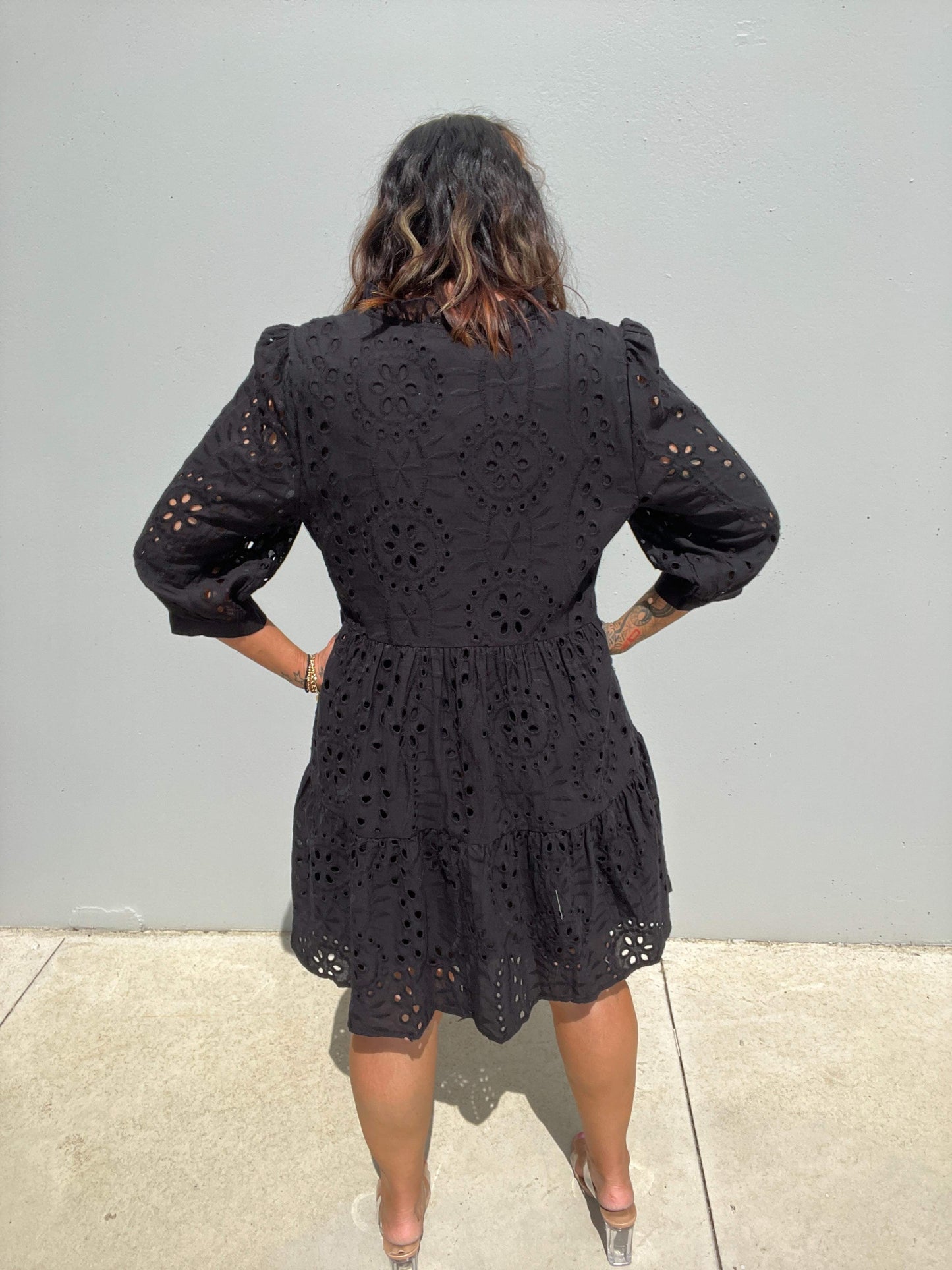 Women's Dress - A-line Loose Fit - 3/4 Sleeves - Button Closure & Broderie Anglaise