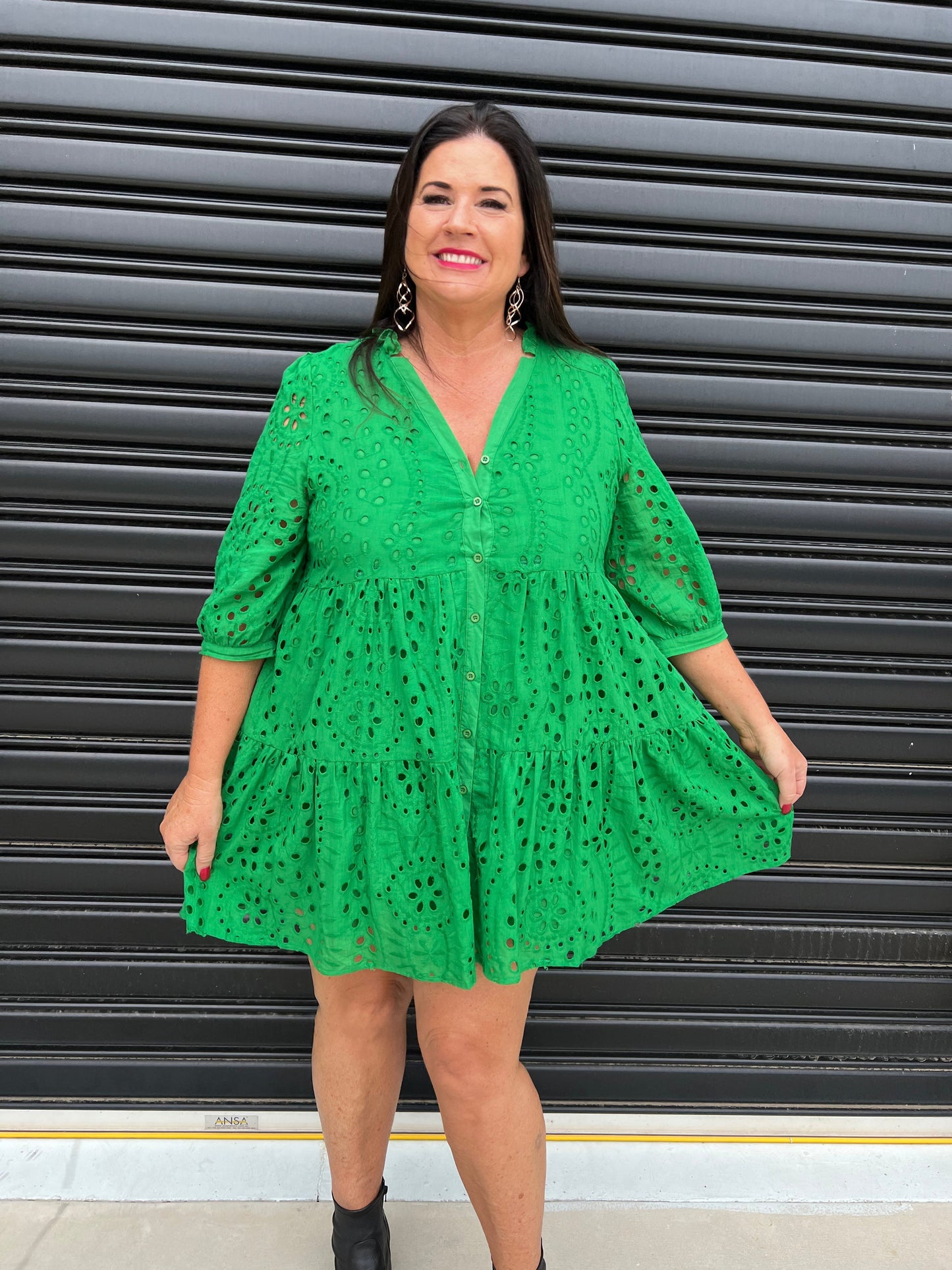 Women's Dress - A-line Loose Fit - 3/4 Sleeves - Button Closure & Broderie Anglaise