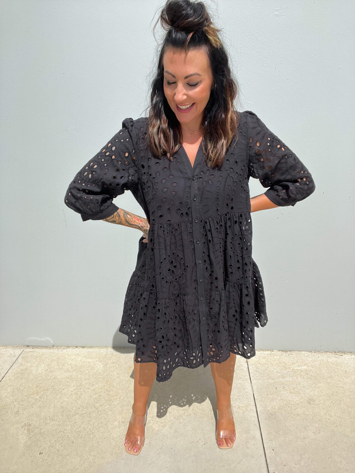 Women's Dress - A-line Loose Fit - 3/4 Sleeves - Button Closure & Broderie Anglaise