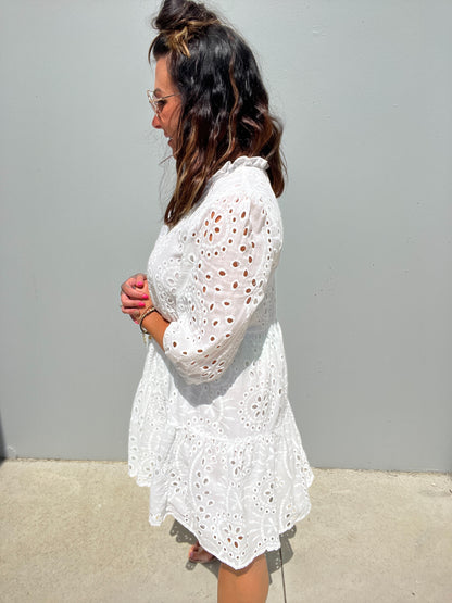 Women's Dress - A-line Loose Fit - 3/4 Sleeves - Button Closure & Broderie Anglaise
