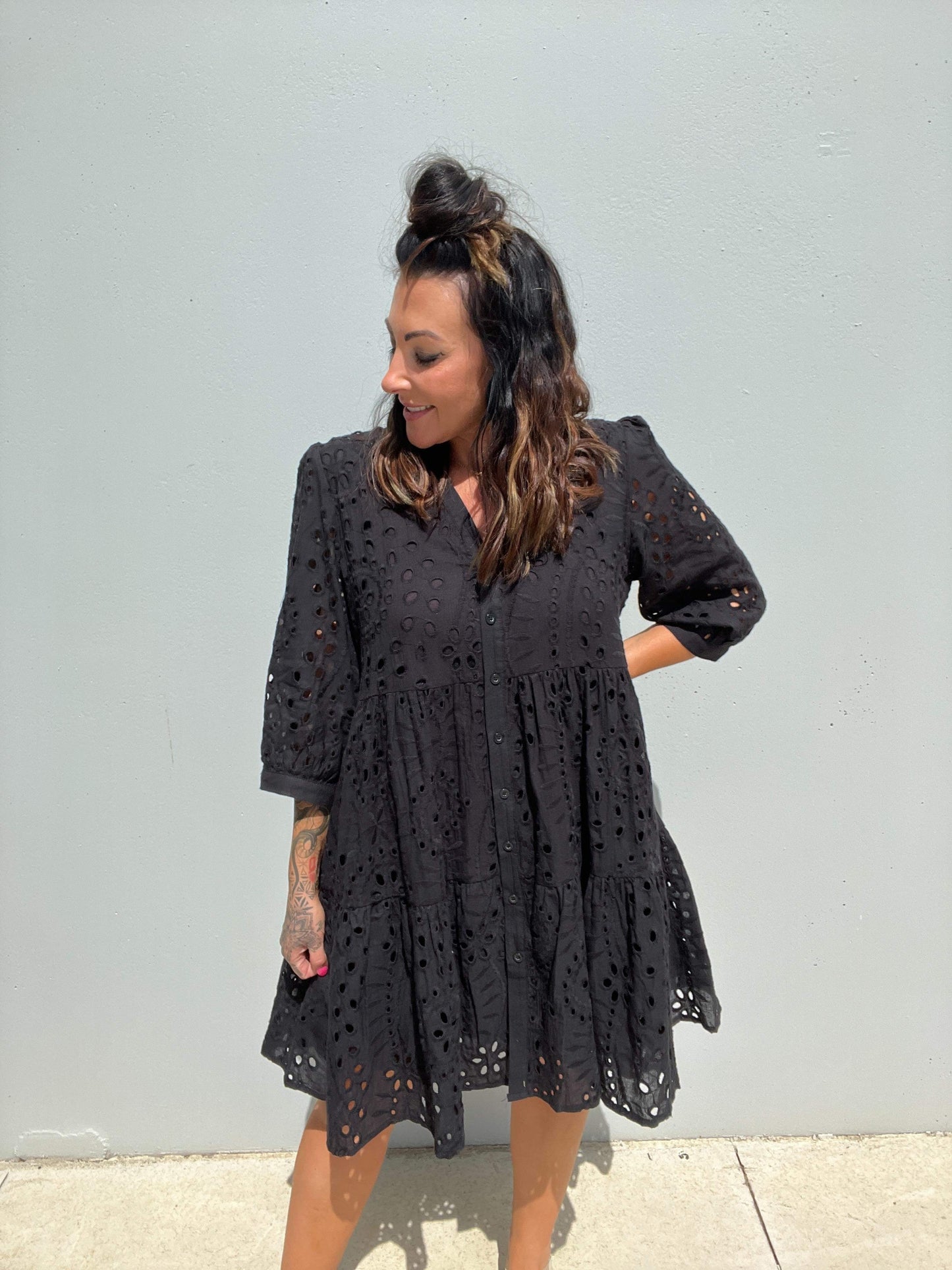 Women's Dress - A-line Loose Fit - 3/4 Sleeves - Button Closure & Broderie Anglaise