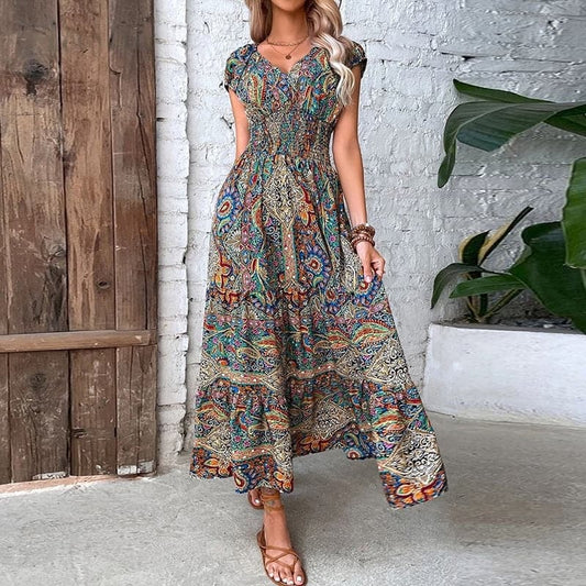 Women's Maxi Dress - Flowy Fit - V-neck & Short Sleeves - Bohemian Paisley Pattern