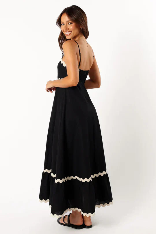 Women's Maxi Dress – Lightweight – Spaghetti Straps – Elegant Loose Fit – Zigzag Details