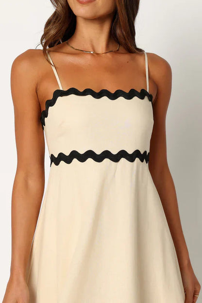 Women's Maxi Dress – Lightweight – Spaghetti Straps – Elegant Loose Fit – Zigzag Details