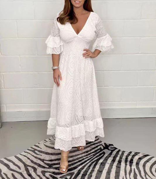 Nikki - Perfect summer dress with deep neckline